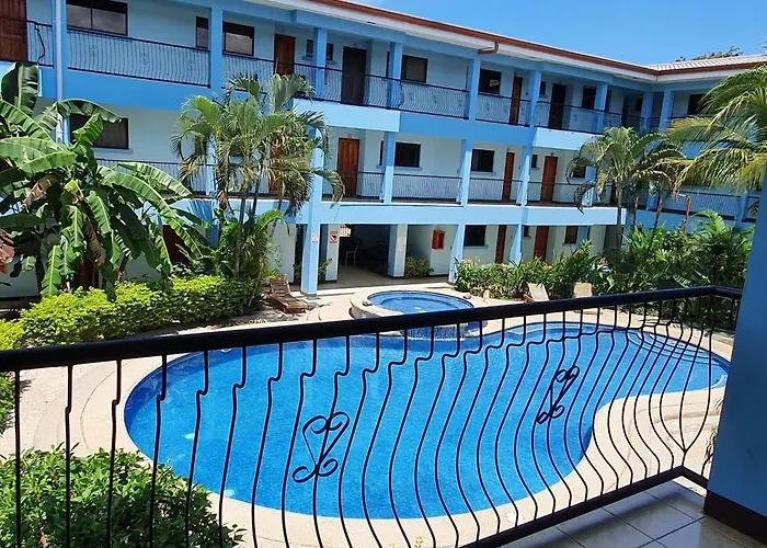 Marina Loft 212 *