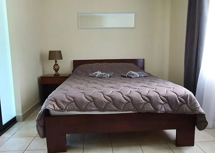 Marina Loft 212 *